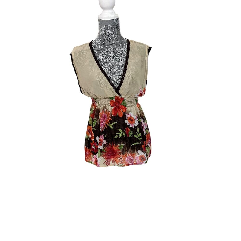Unworn Rampage Sleeveless V-Neck Sheer Tan Floral Blouse Top, Medium, Women's